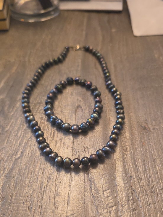 Jewelry - Black Iridescent Pearl Necklace & Bracelet Set - Tahitian Pearls